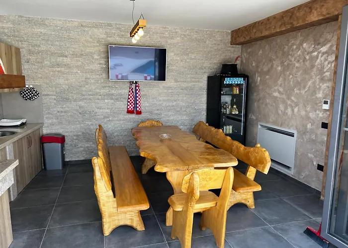 Mare - Modern With Swimming Pool And Jacuzzi Villa